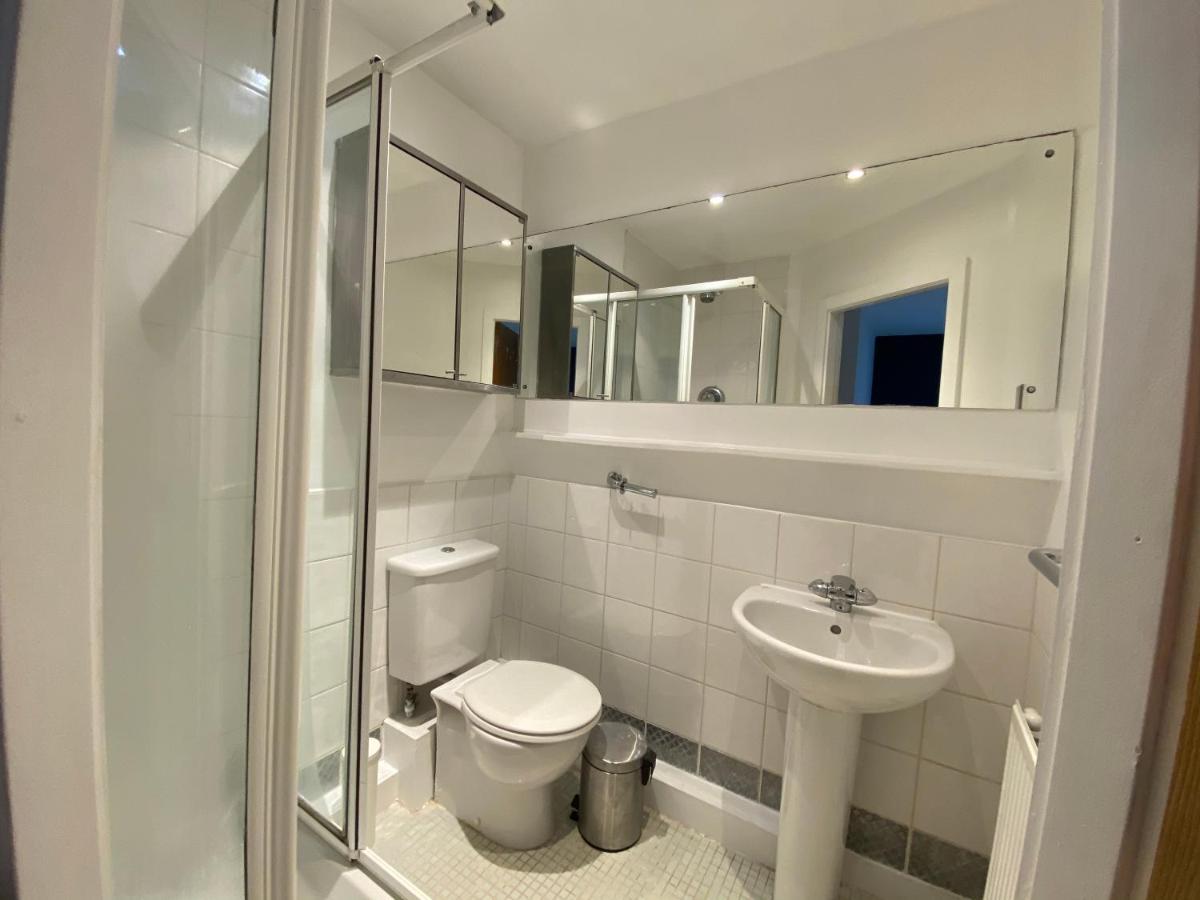 Large 5-Bed City Centre Townhouse With Secure Parking Manchester Exterior photo