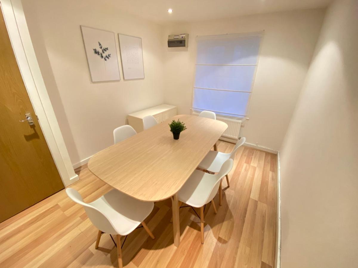 Large 5-Bed City Centre Townhouse With Secure Parking Manchester Exterior photo